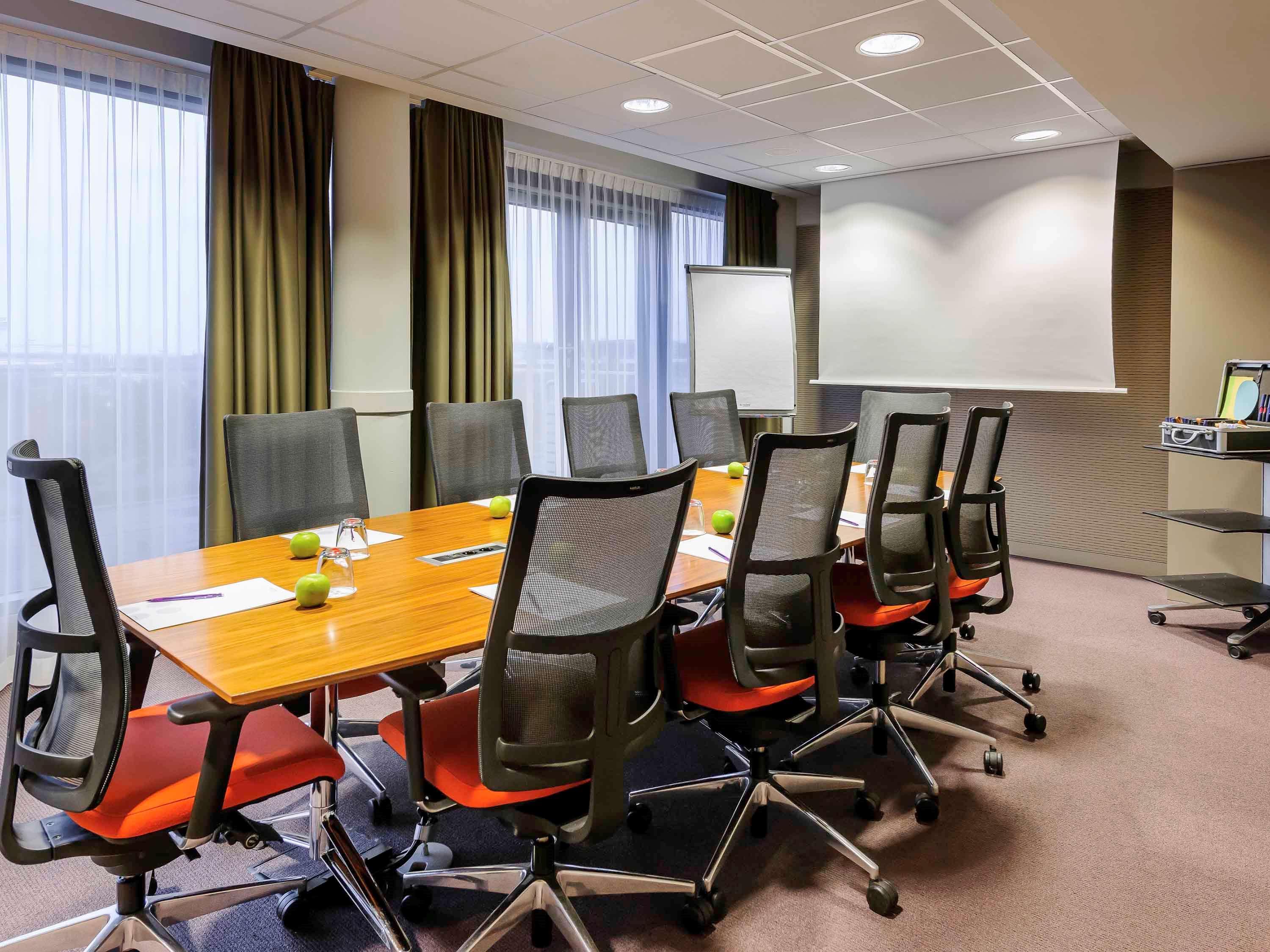 Novotel Muenchen Airport - Newly Renovated Hotel