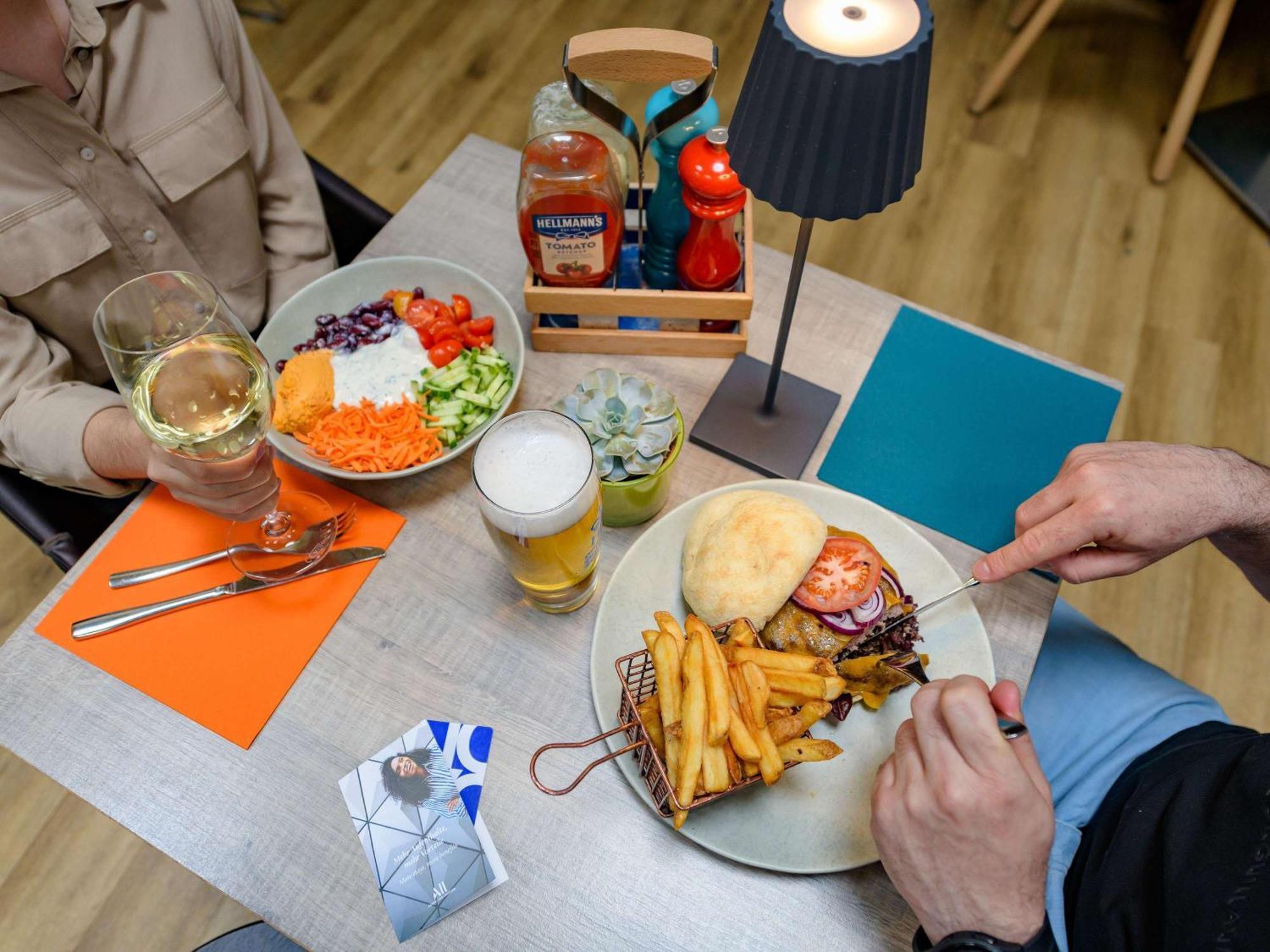 Novotel Muenchen Airport - Newly Renovated 4*