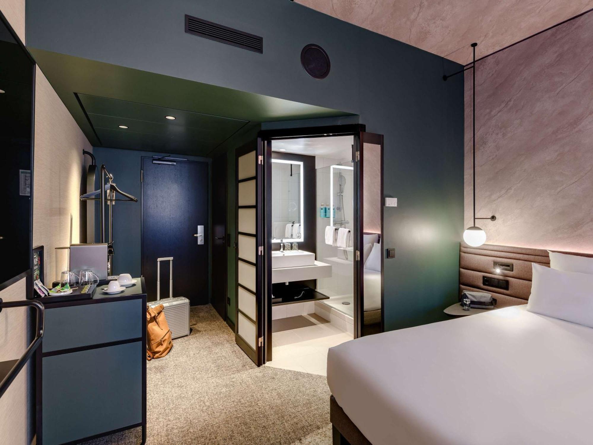 Novotel Muenchen Airport - Newly Renovated Hotel 4*