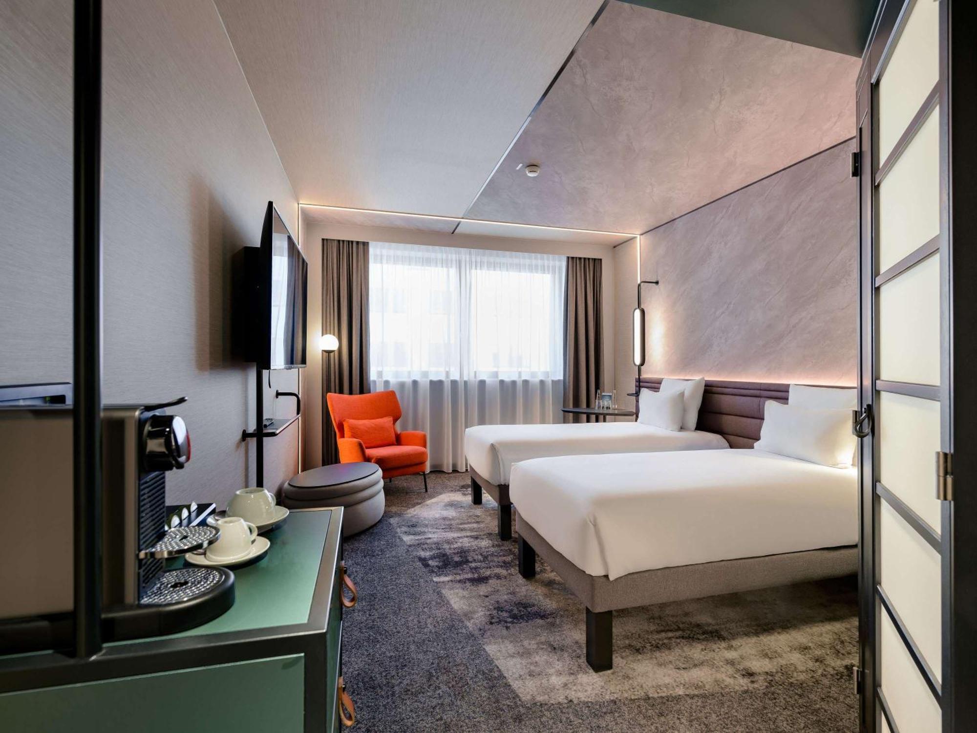 Novotel Muenchen Airport - Newly Renovated 4*